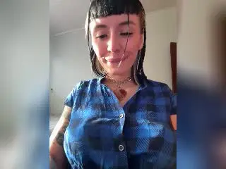 Xlovecam Adult Video Chat of SaraleePoison