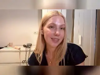 Xlovecam Live Sex Cam of LaurindaLupacchino