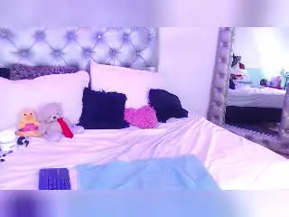 Xlovecam Private Sex Chat of TarahDustin