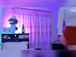 Xlovecam Watch Live Sex Cams of VaaleryStark