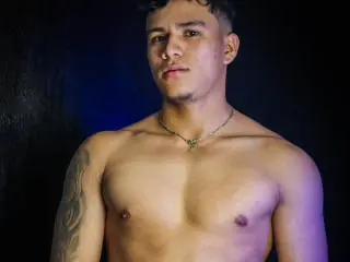 Xlovecam Live Sex of JeisonStark