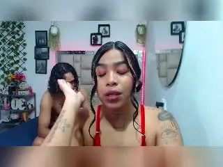 Xlovecam Adult Video Chat of MollyXDamiam