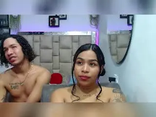 Xlovecam Live Sex Cam of MollyXDamiam
